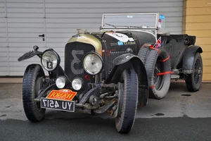 Road to Hanoi: A Marathon Journey for 26 Rare Vintage Cars - image 4