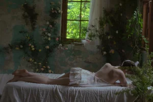 Dreamy French-Style Moments with Lin Mu Ting Zi in Art Collection - image 12