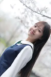 YiTuYu Vol.8649 Xiao Zi: Gentle Spring Beauty, an Aesthetic Portrait Amidst Blossoms. - image 21