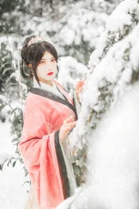 Charming Aesthetics in YiTuYu Art Language Vol.5903 – Dang Chu Jiao Ren Jia Xiao Tian Tian - image 2