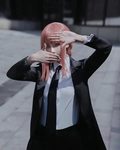 Striking Makima Cosplay Collection: 200+ Cool and Powerful Chainsaw Man Tributes - image 22