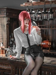 Striking Makima Cosplay Collection: 200+ Cool and Powerful Chainsaw Man Tributes - image 0