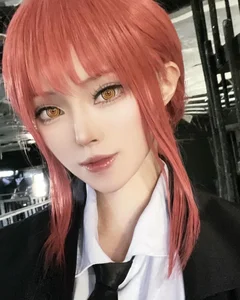 Striking Makima Cosplay Collection: 200+ Cool and Powerful Chainsaw Man Tributes - image 6