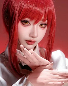 Striking Makima Cosplay Collection: 200+ Cool and Powerful Chainsaw Man Tributes - image 20