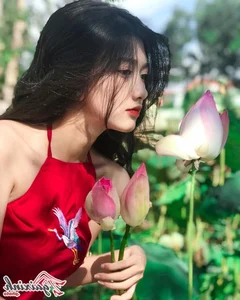 Lê Thị Thùy Trang: Celebrating the Breathtaking Beauty of the Viral Hot Teen - image 1