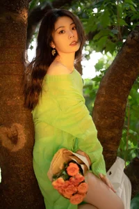 YiTuYu Art Language Vol.4207: A Visual Journey Featuring the Elegant Tang Tang - image 42