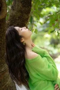 YiTuYu Art Language Vol.4207: A Visual Journey Featuring the Elegant Tang Tang - image 20
