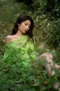 YiTuYu Art Language Vol.4207: A Visual Journey Featuring the Elegant Tang Tang - image 28