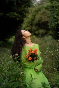 YiTuYu Art Language Vol.4207: A Visual Journey Featuring the Elegant Tang Tang - image 9