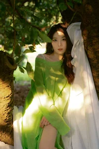 YiTuYu Art Language Vol.4207: A Visual Journey Featuring the Elegant Tang Tang - image 4