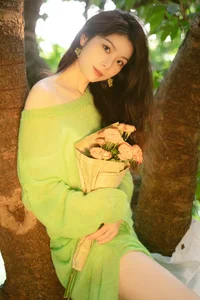 YiTuYu Art Language Vol.4207: A Visual Journey Featuring the Elegant Tang Tang - image 25