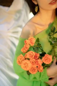YiTuYu Art Language Vol.4207: A Visual Journey Featuring the Elegant Tang Tang - image 33