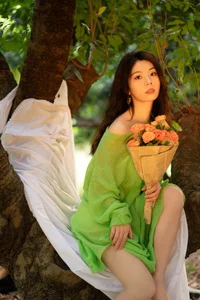 YiTuYu Art Language Vol.4207: A Visual Journey Featuring the Elegant Tang Tang - image 41