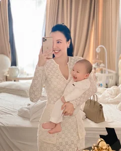 Vũ Ngọc Châm: 'Tình cũ' Sơn Tùng M-TP khoe vóc dáng nuột nà sau khi làm mẹ hai con - image 6