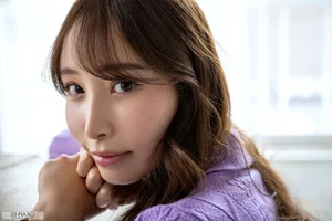 Sora Honda in Graphis Gals Chill With Vol.1-2-3: Pure Elegance and Soft Aesthetics - image 1
