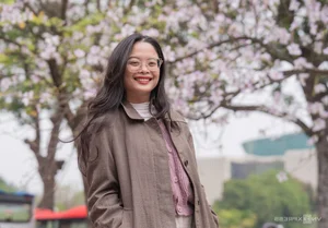Spring in Hanoi: The Crowds and Beauty of Ban Flower Season - image 7