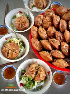 The Crispy Heritage of Banh Gia Go Cong in Tien Giang - image 1