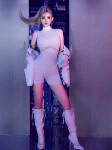 DJ Jenny Yen: The 'DJ Goddess' With a Look So Perfect It Mimics AI - image 2