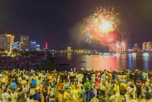 Vietnam’s Sleepless Cities: Exploring the Vibrant Nightlife of Da Nang and Phu Quoc - image 12