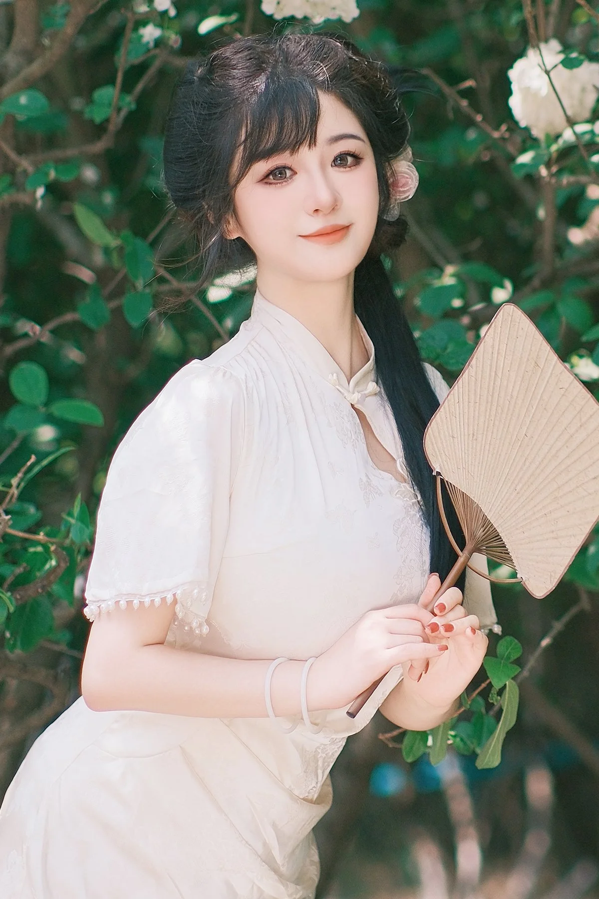 YiTuYu Art Language Vol.6870: Capturing the Elegance of Bu Ke Ai De He He Miao