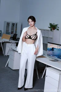 Elegant Portrait Photography Featuring Nan Qiao in XiuRen No.10908 – Stylish Fashion and Aesthetic Studio Shoot - image 10