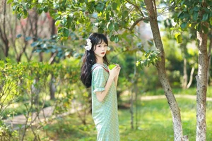 YiTuYu Art Language Vol.6004: Artistic Portraiture with Guan Ning - Exclusive Visual Language Series - image 2