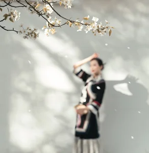 Visual Storytelling in YiTuYu Art Language Vol. 4201: Featuring the Radiant Wei Wei - image 26