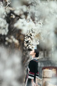 Visual Storytelling in YiTuYu Art Language Vol. 4201: Featuring the Radiant Wei Wei - image 36