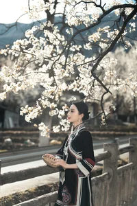Visual Storytelling in YiTuYu Art Language Vol. 4201: Featuring the Radiant Wei Wei - image 21