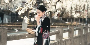 Visual Storytelling in YiTuYu Art Language Vol. 4201: Featuring the Radiant Wei Wei - image 7