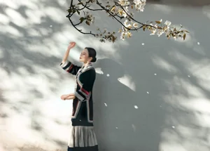 Visual Storytelling in YiTuYu Art Language Vol. 4201: Featuring the Radiant Wei Wei - image 6