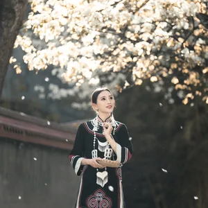 Visual Storytelling in YiTuYu Art Language Vol. 4201: Featuring the Radiant Wei Wei - image 15