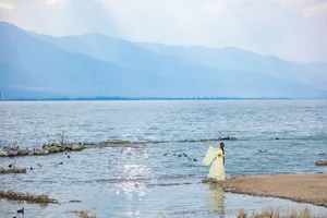 Ethereal Grace of Wan Jiang Ting in YiTuYu Art Language Vol.8851 by the Lake - image 42