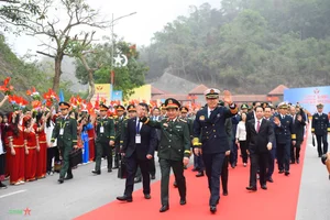 Visual Highlights from the 9th Vietnam-China Border Defense Friendship Exchange - image 7