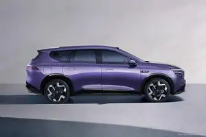 Nissan NX8 Unveiled: All-New Electric/PHEV SUV Challenges SantaFe with Modern Design - image 2