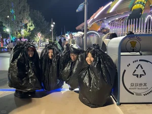 Viral and Terrifyingly Creative Halloween Costumes Shock Netizens - image 2