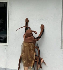Viral and Terrifyingly Creative Halloween Costumes Shock Netizens - image 7