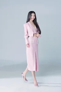 Vietnamese Stars Rally Support for Phuong Nhi at Miss International 2023 - image 6
