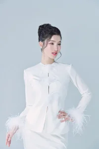 Vietnamese Stars Rally Support for Phuong Nhi at Miss International 2023 - image 2