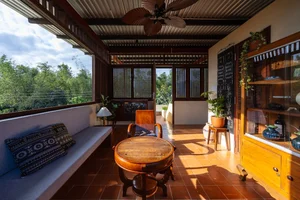 Stunning 1,200 m2 Open-Design Garden House Embraces Nature - image 4