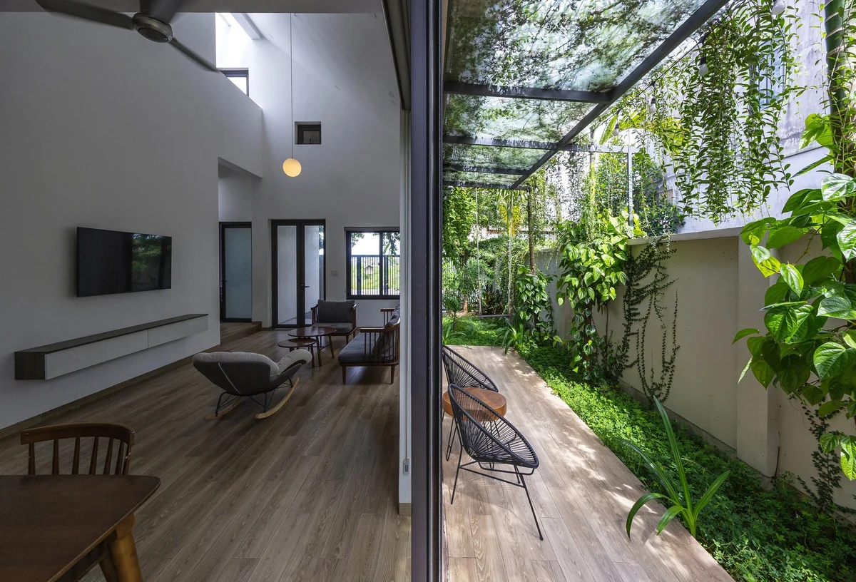 Modern Architecture in Nghe An: The Unique One-Room Sloped Roof House
