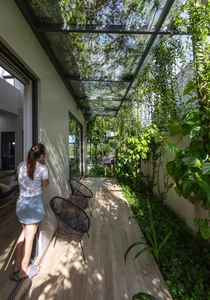 Modern Architecture in Nghe An: The Unique One-Room Sloped Roof House - image 10