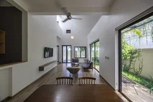 Modern Architecture in Nghe An: The Unique One-Room Sloped Roof House - image 1