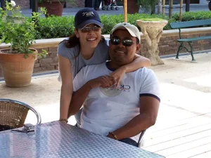 The Unique Love Story of Vietnamese Singer Thu Phuong and Husband Dung Taylor - image 2