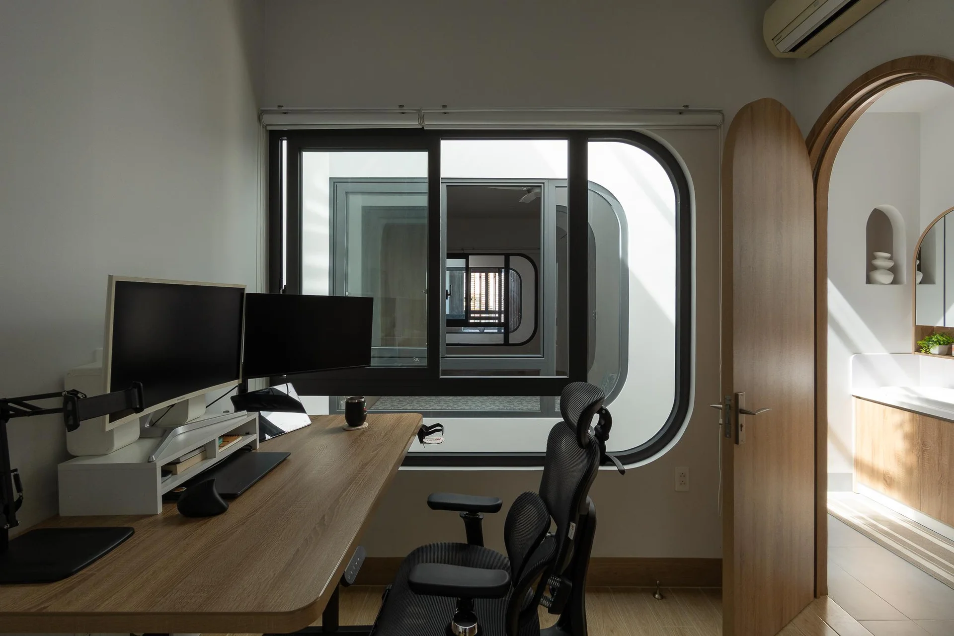 House for Mom: A 5m Townhouse Solution for Multi-Generational Living