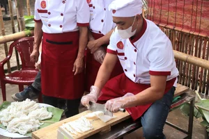 Master Chefs and Culinary Artistry: The Skillful Artisans of Festival Pho 2024 - image 2