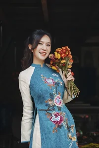 Vietnamese Celebrities Shine in Traditional Ao Dai for Lunar New Year 2024 Celebrations - image 44