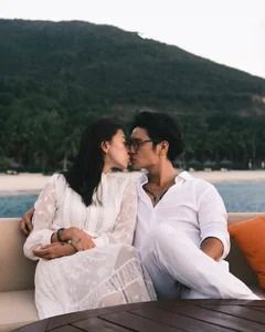Huy Tran Surprises Wife Ngo Thanh Van with Romantic Birthday Gesture - image 1