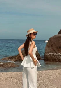 Phanh Lee's Stunning Style Evolution After Marriage Into Wealth - image 9