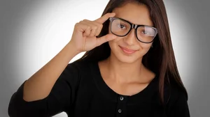 Aesthetic Girls with Glasses: Pure and Cute Portrait Trends 2026 - image 0
